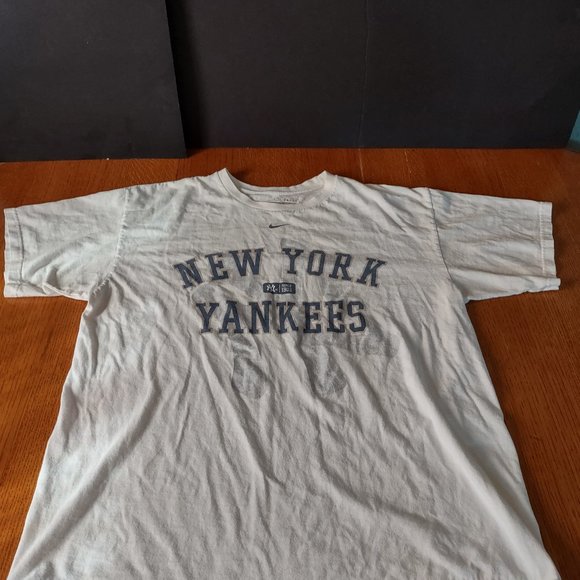 NIKE NY YANKEES T-SHIRT MENS SIZE L - Picture 1 of 5
